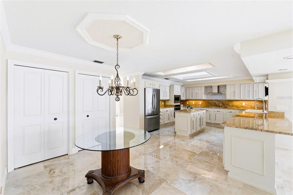 En Venta: $2,749,000 (4 camas, 3 baños, 3901 Pies cuadrados)