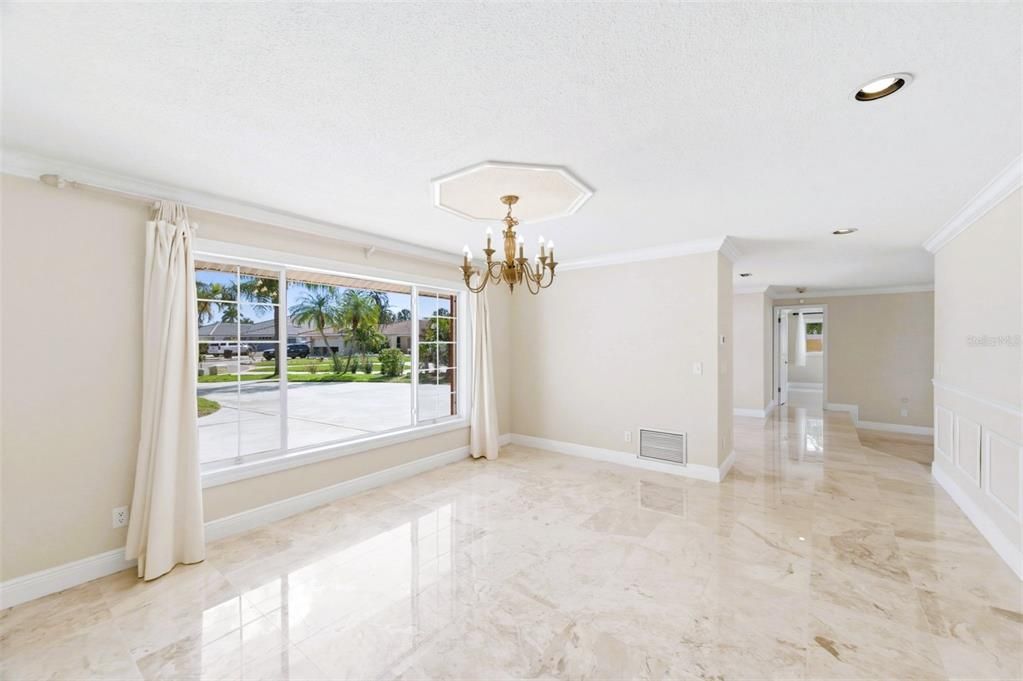 En Venta: $2,749,000 (4 camas, 3 baños, 3901 Pies cuadrados)