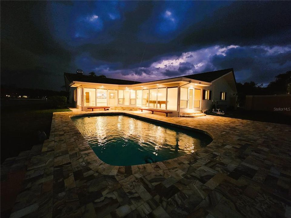 En Venta: $2,749,000 (4 camas, 3 baños, 3901 Pies cuadrados)