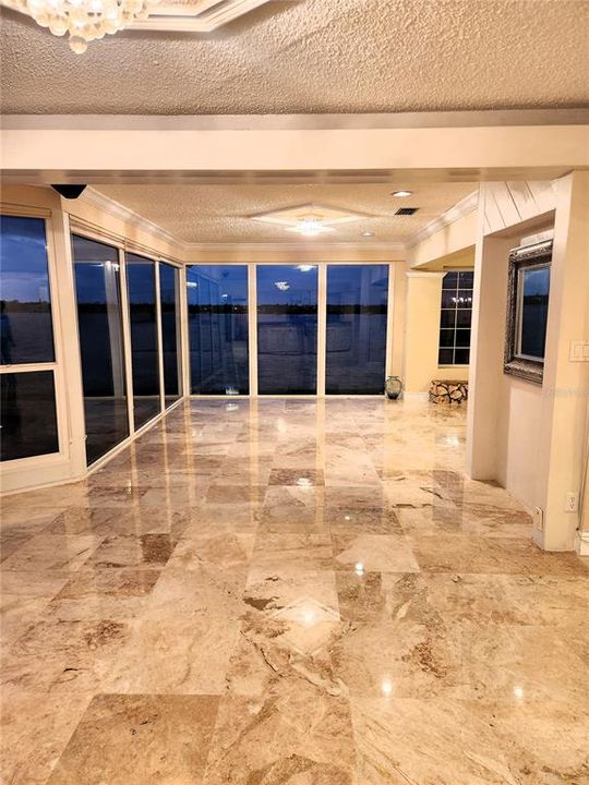 En Venta: $2,749,000 (4 camas, 3 baños, 3901 Pies cuadrados)