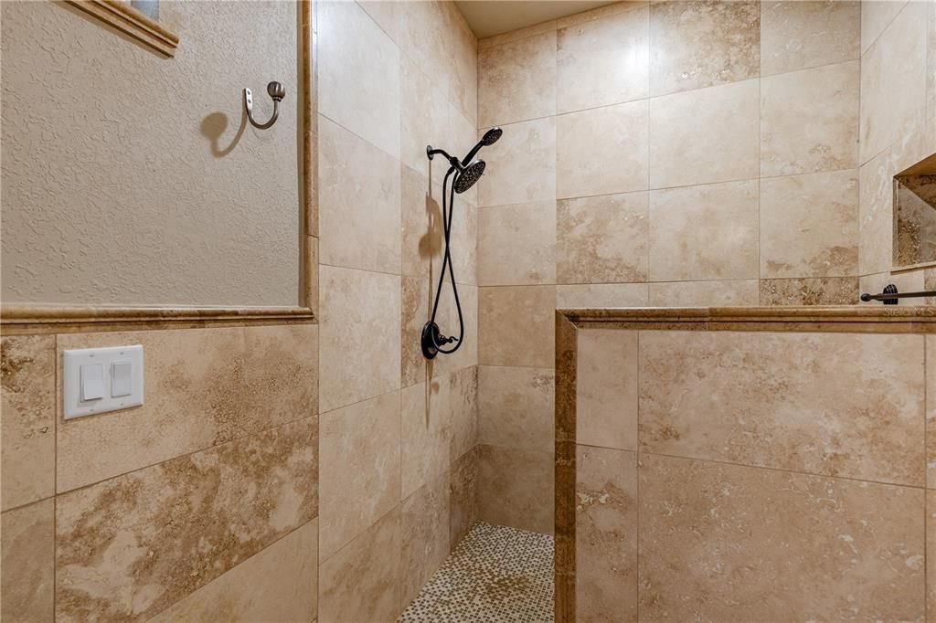 На продажу: $759,000 (1 спален, 1 ванн, 1349 Квадратных фут)