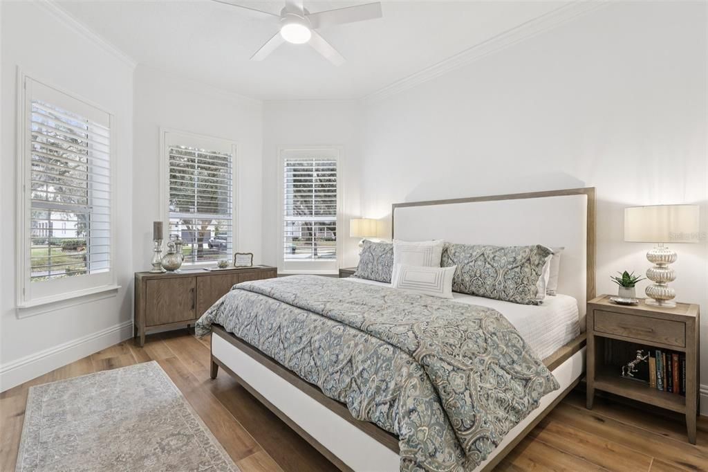 Activo con contrato: $2,149,000 (4 camas, 4 baños, 3906 Pies cuadrados)