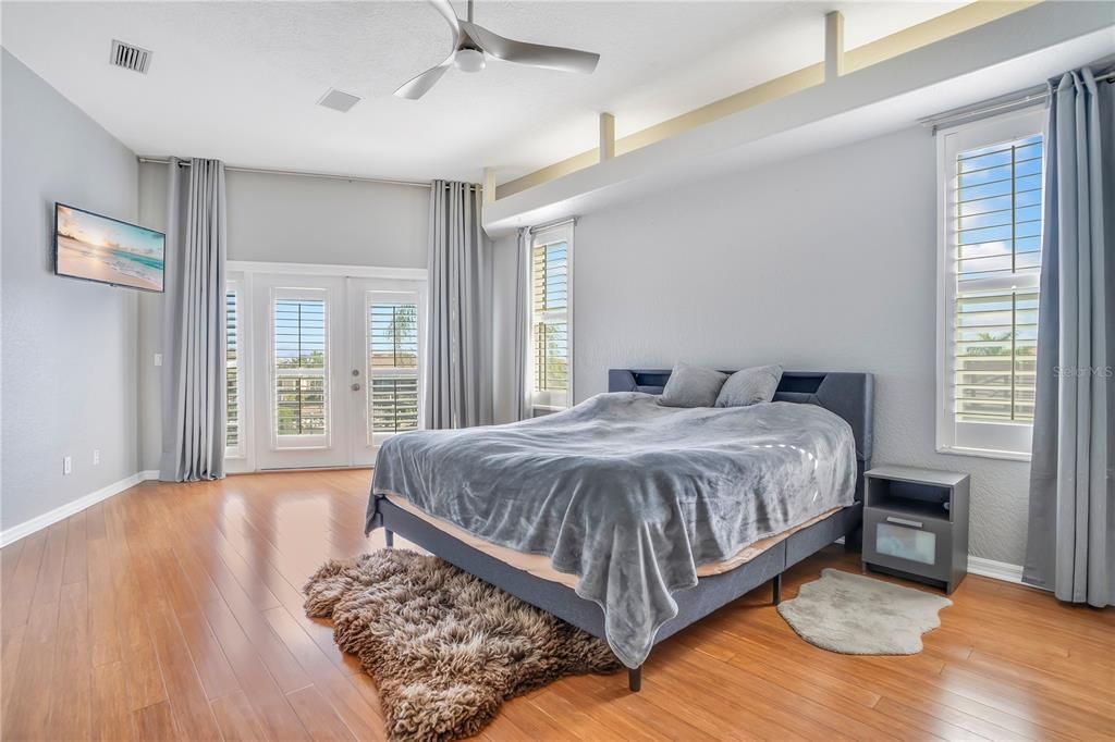 For Sale: $1,230,000 (4 beds, 3 baths, 3241 Square Feet)