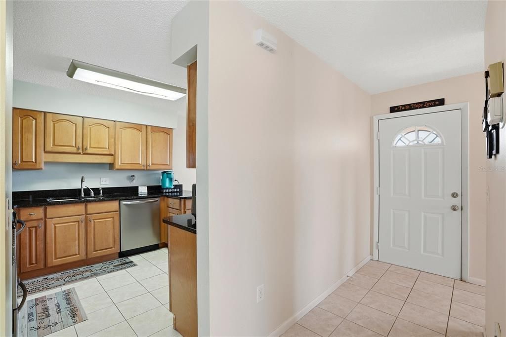 For Sale: $265,000 (3 beds, 2 baths, 1416 Square Feet)