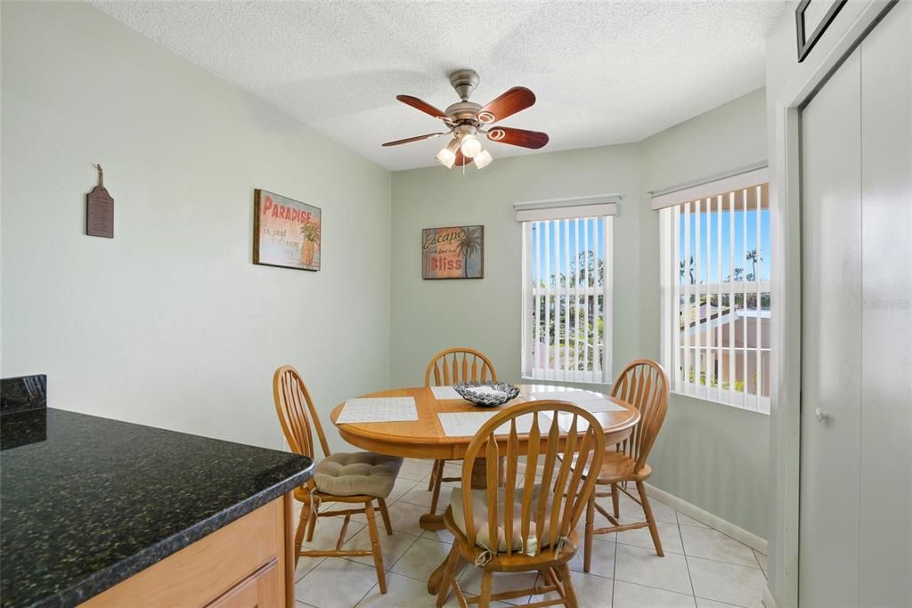 For Sale: $265,000 (3 beds, 2 baths, 1416 Square Feet)