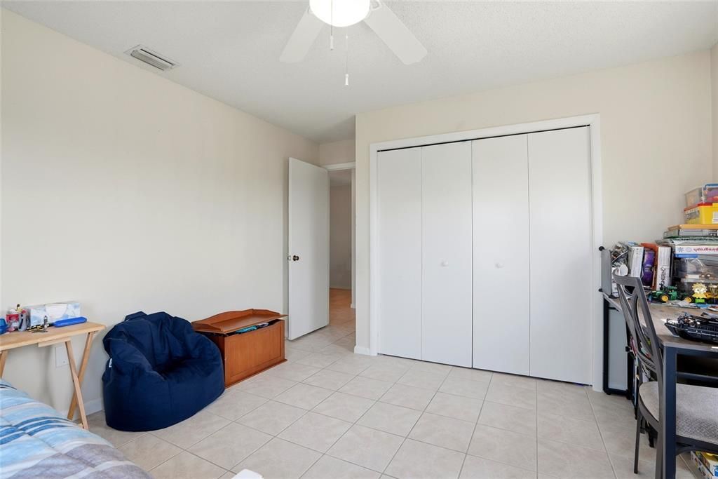 For Sale: $265,000 (3 beds, 2 baths, 1416 Square Feet)