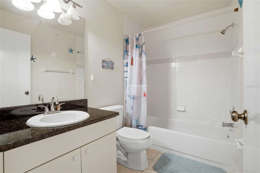 For Sale: $265,000 (3 beds, 2 baths, 1416 Square Feet)