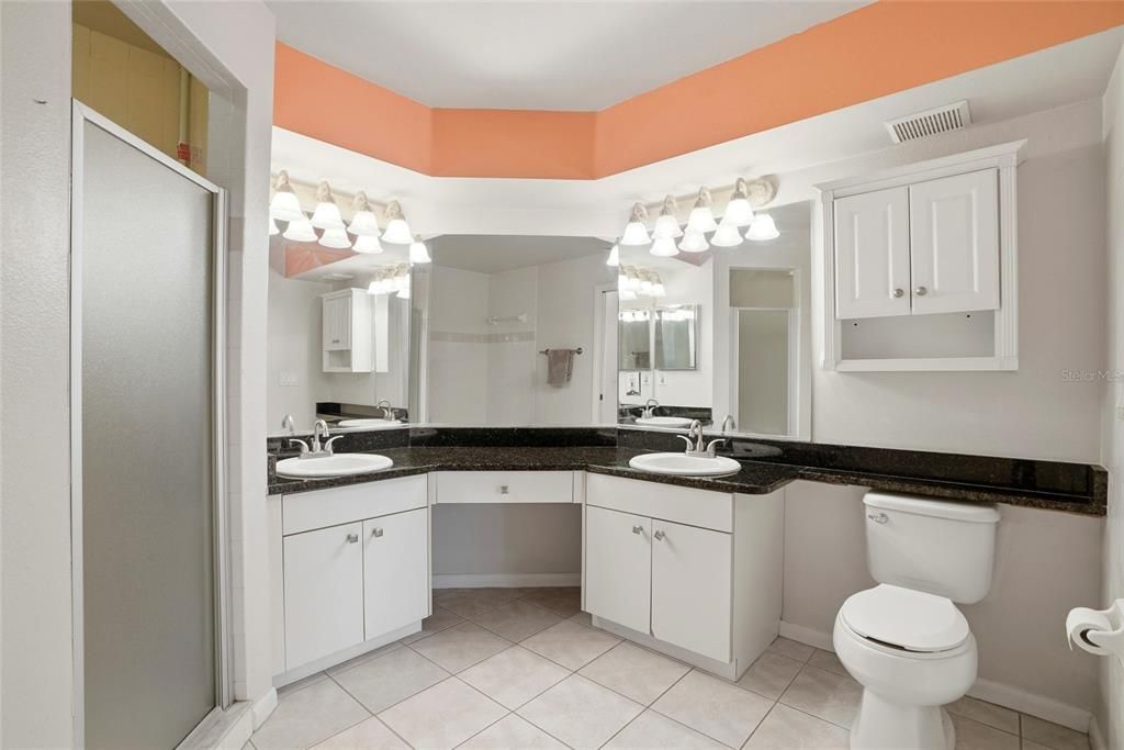 For Sale: $265,000 (3 beds, 2 baths, 1416 Square Feet)