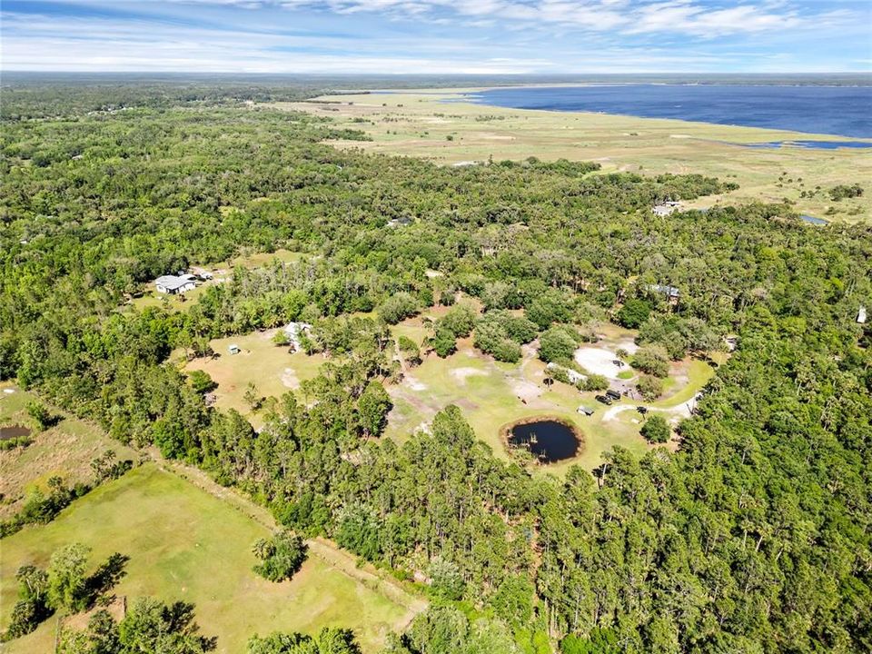 待售: $279,000 (5.02 acres)