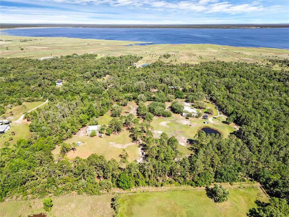 待售: $279,000 (5.02 acres)