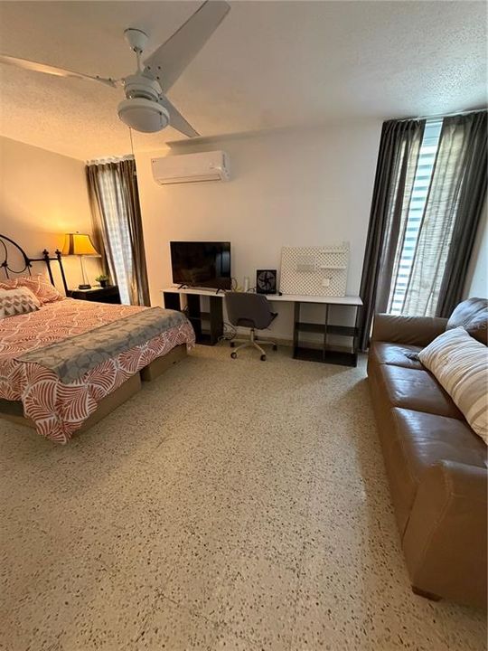 На продажу: $425,000 (2 спален, 2 ванн, 1100 Квадратных фут)