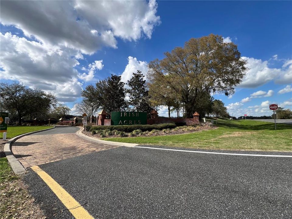 En Venta: $112,000 (0.84 acres)