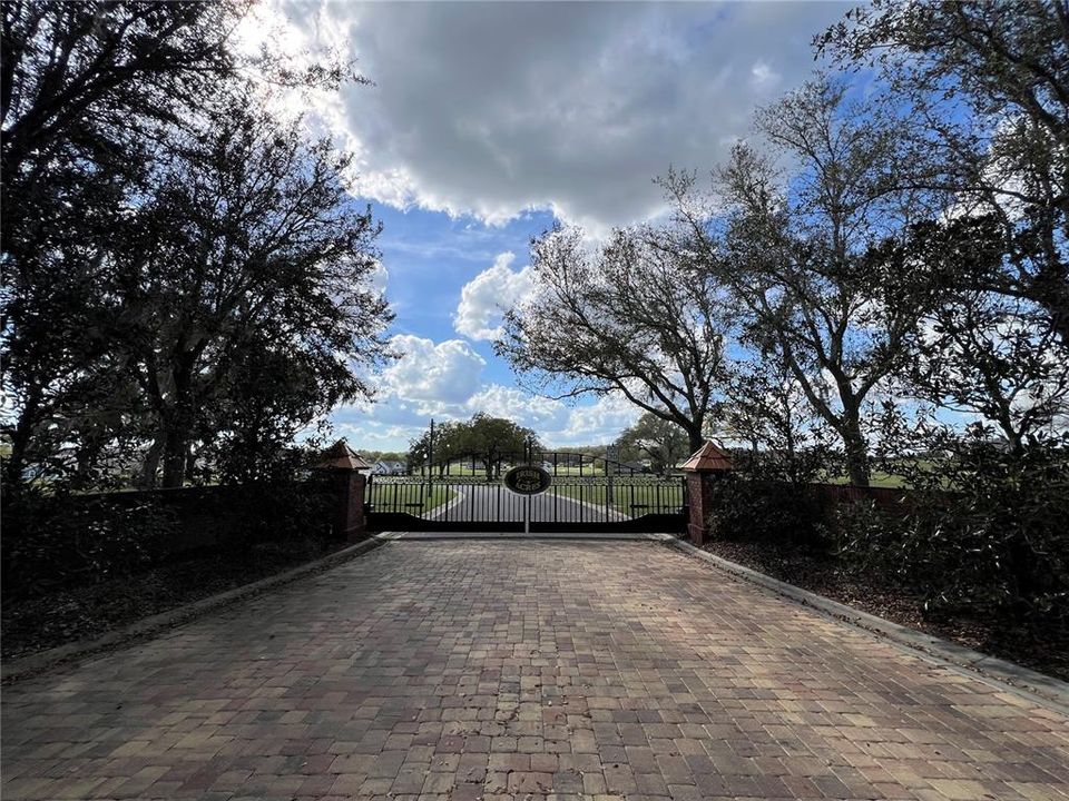 En Venta: $112,000 (0.84 acres)