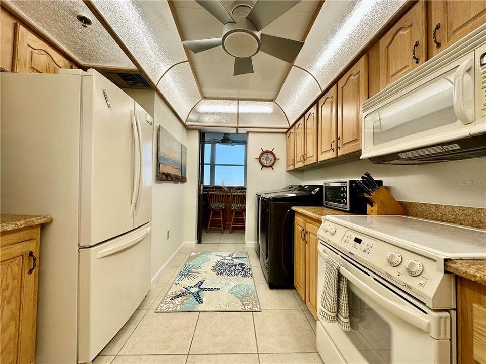 В аренду: $6,500 (2 спален, 2 ванн, 1100 Квадратных фут)