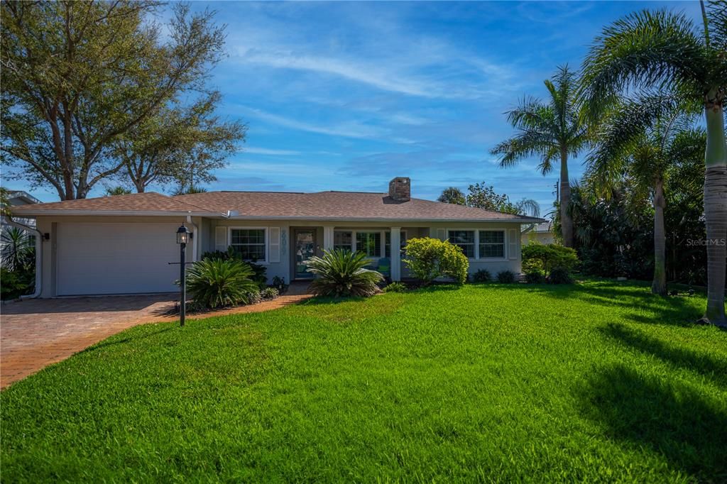 Activo con contrato: $785,000 (2 camas, 2 baños, 1413 Pies cuadrados)