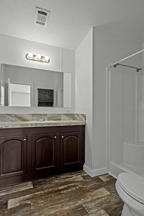 Active With Contract: $225,000 (3 beds, 2 baths, 1120 Square Feet)