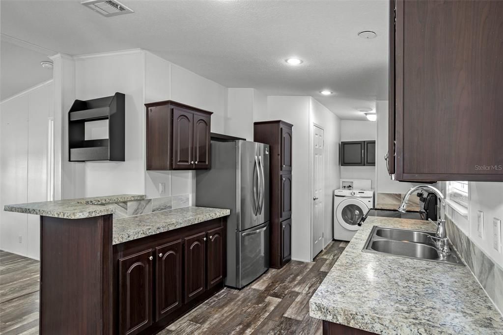 Active With Contract: $225,000 (3 beds, 2 baths, 1120 Square Feet)