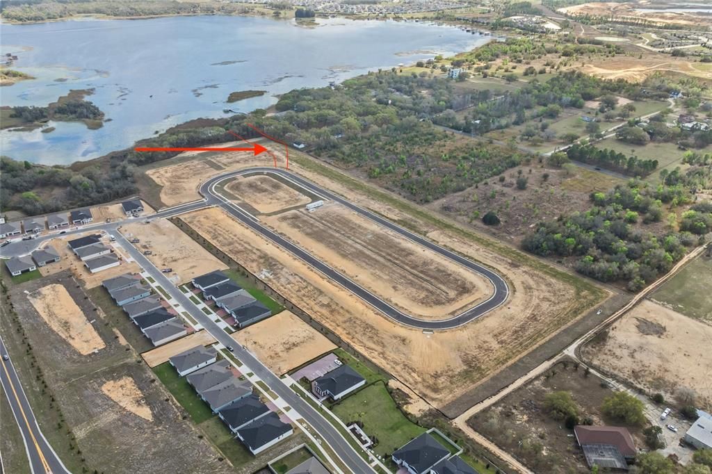 En Venta: $899,000 (0.64 acres)