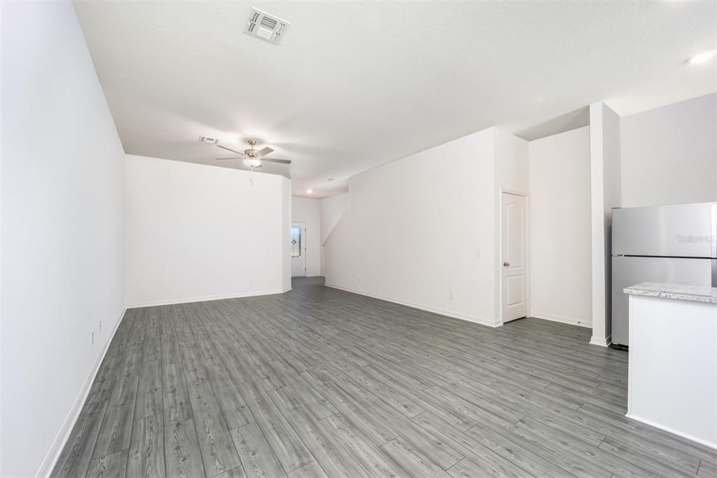 En Venta: $235,900 (3 camas, 2 baños, 1731 Pies cuadrados)