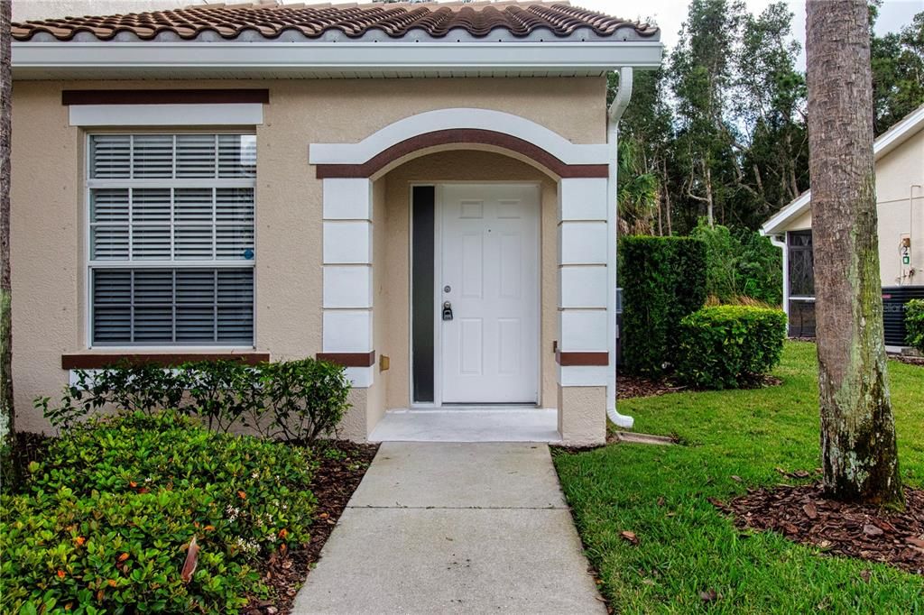 Active With Contract: $239,000 (2 beds, 2 baths, 1320 Square Feet)