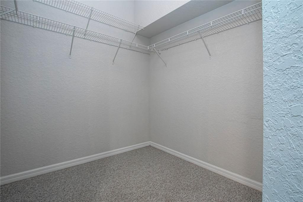 Active With Contract: $239,000 (2 beds, 2 baths, 1320 Square Feet)