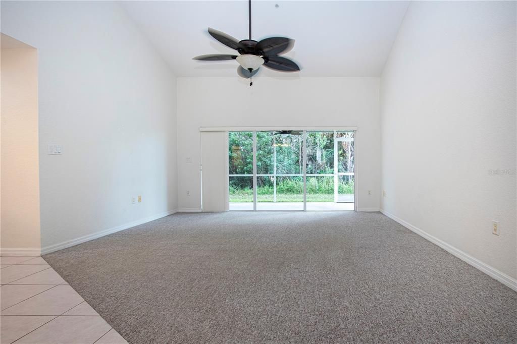Active With Contract: $239,000 (2 beds, 2 baths, 1320 Square Feet)