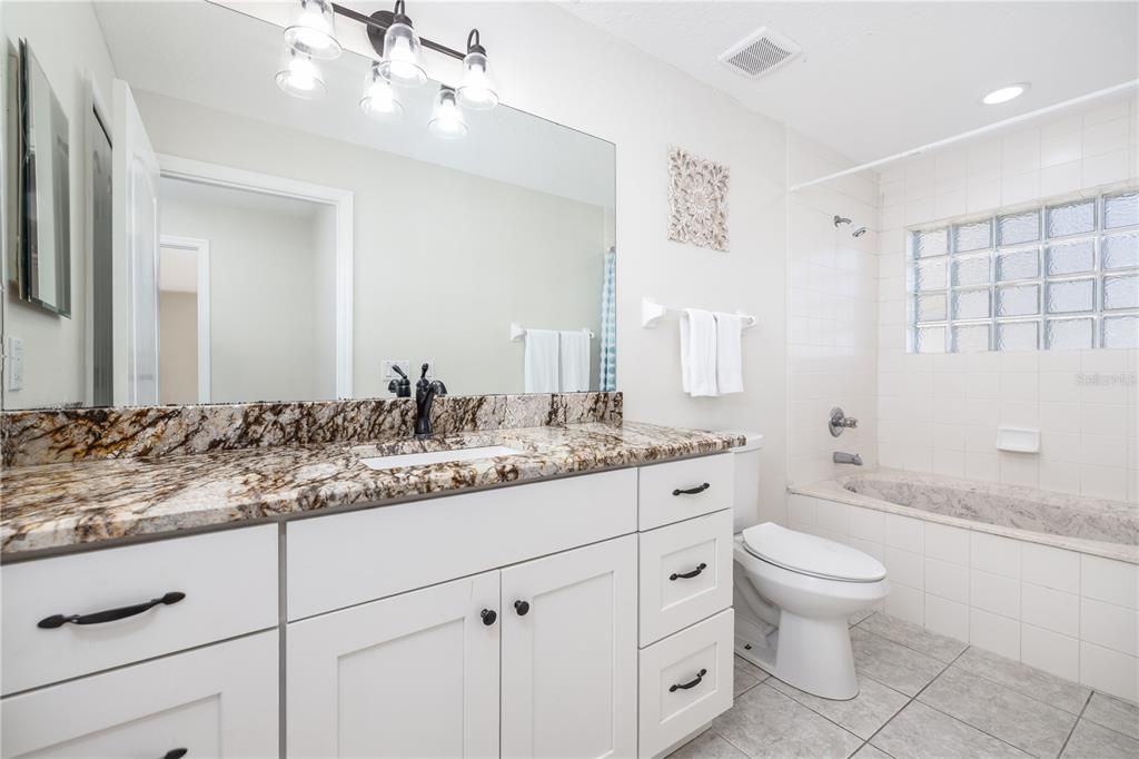 На продажу: $799,000 (3 спален, 2 ванн, 2216 Квадратных фут)