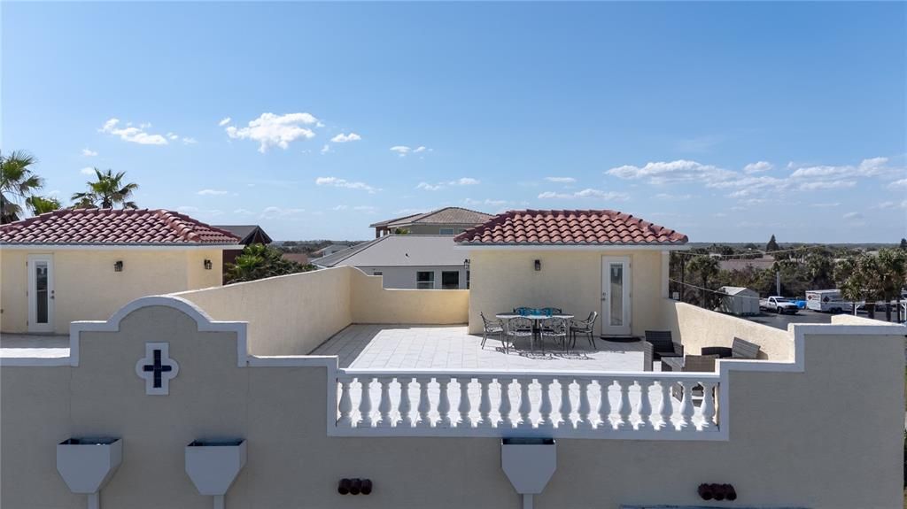 На продажу: $799,000 (3 спален, 2 ванн, 2216 Квадратных фут)