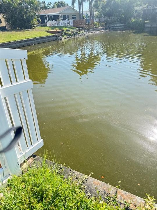合同活跃: $350,000 (2 贝兹, 2 浴室, 1075 平方英尺)