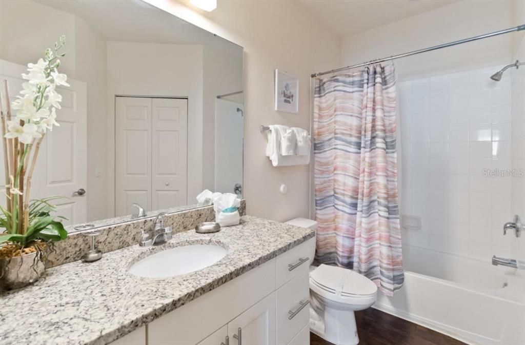 Active With Contract: $1,950 (4 beds, 3 baths, 1694 Square Feet)