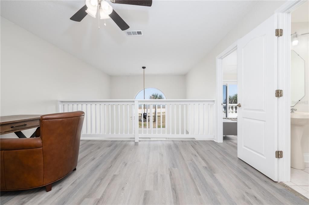 На продажу: $779,000 (3 спален, 2 ванн, 1996 Квадратных фут)