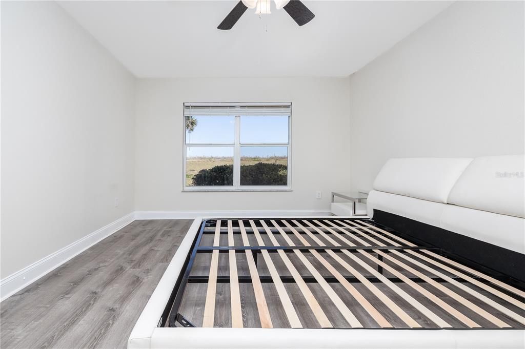 На продажу: $779,000 (3 спален, 2 ванн, 1996 Квадратных фут)