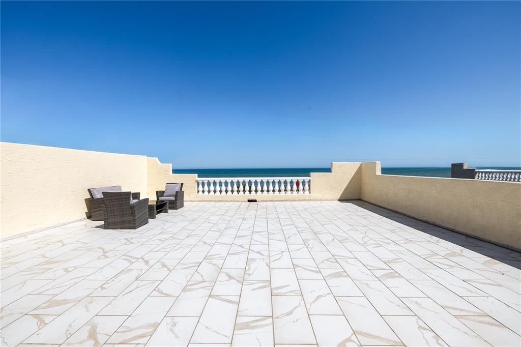 На продажу: $779,000 (3 спален, 2 ванн, 1996 Квадратных фут)