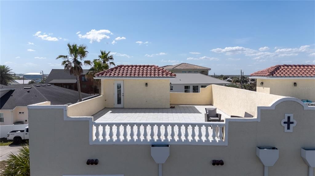 На продажу: $779,000 (3 спален, 2 ванн, 1996 Квадратных фут)