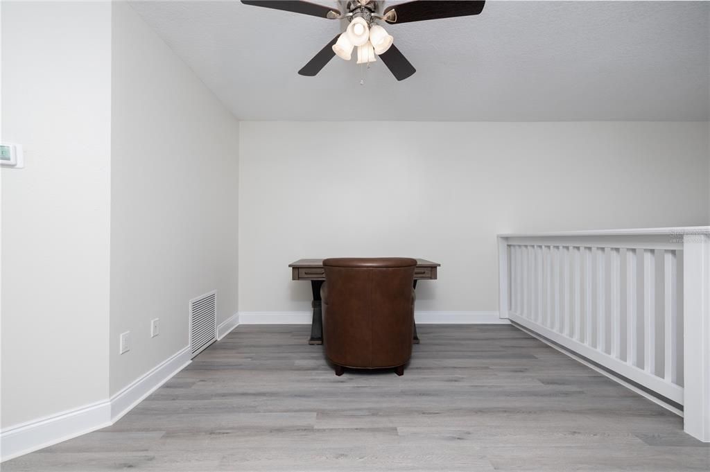 На продажу: $779,000 (3 спален, 2 ванн, 1996 Квадратных фут)