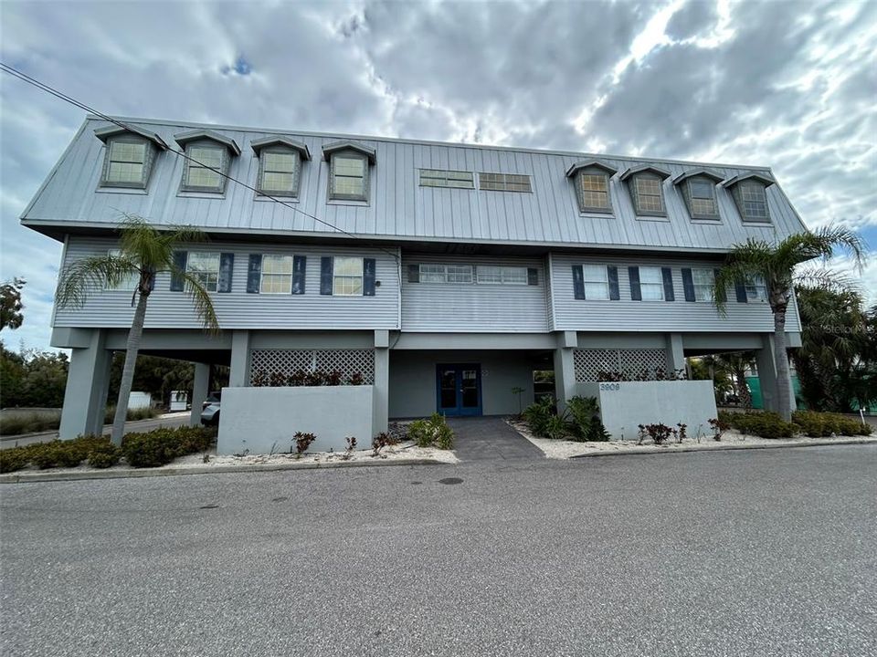 For Sale: $525,000 (0 beds, 0 baths, 0 Square Feet)