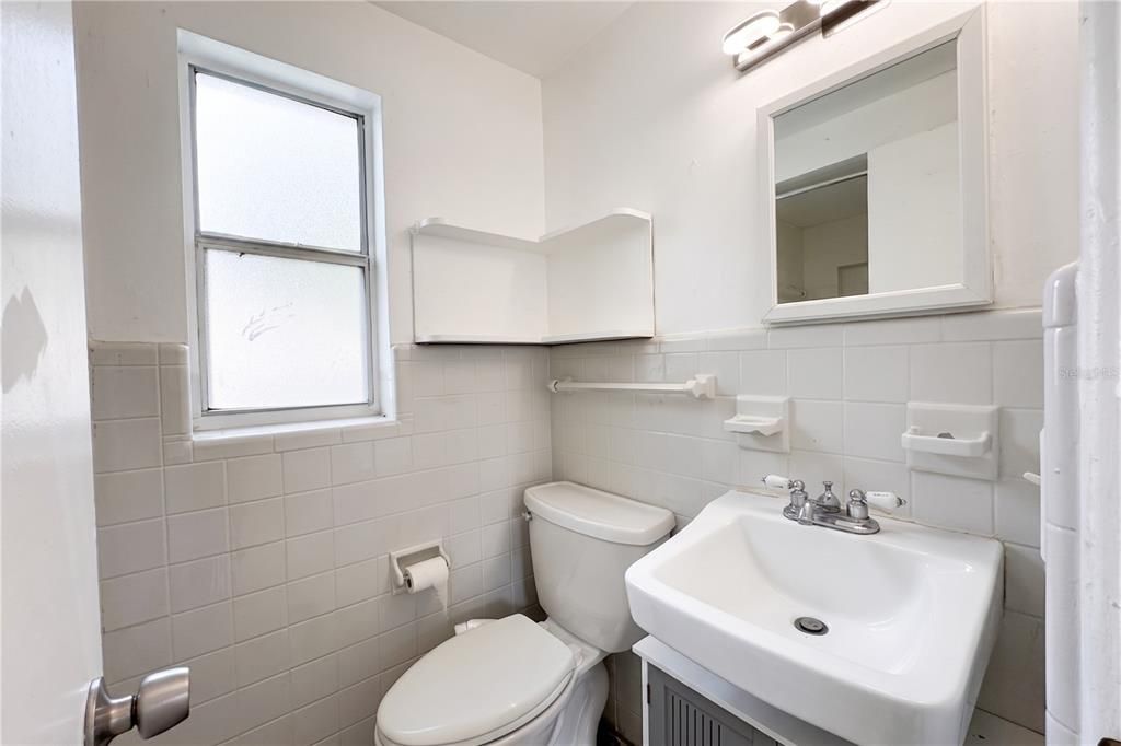 For Sale: $549,900 (6 beds, 0 baths, 2018 Square Feet)
