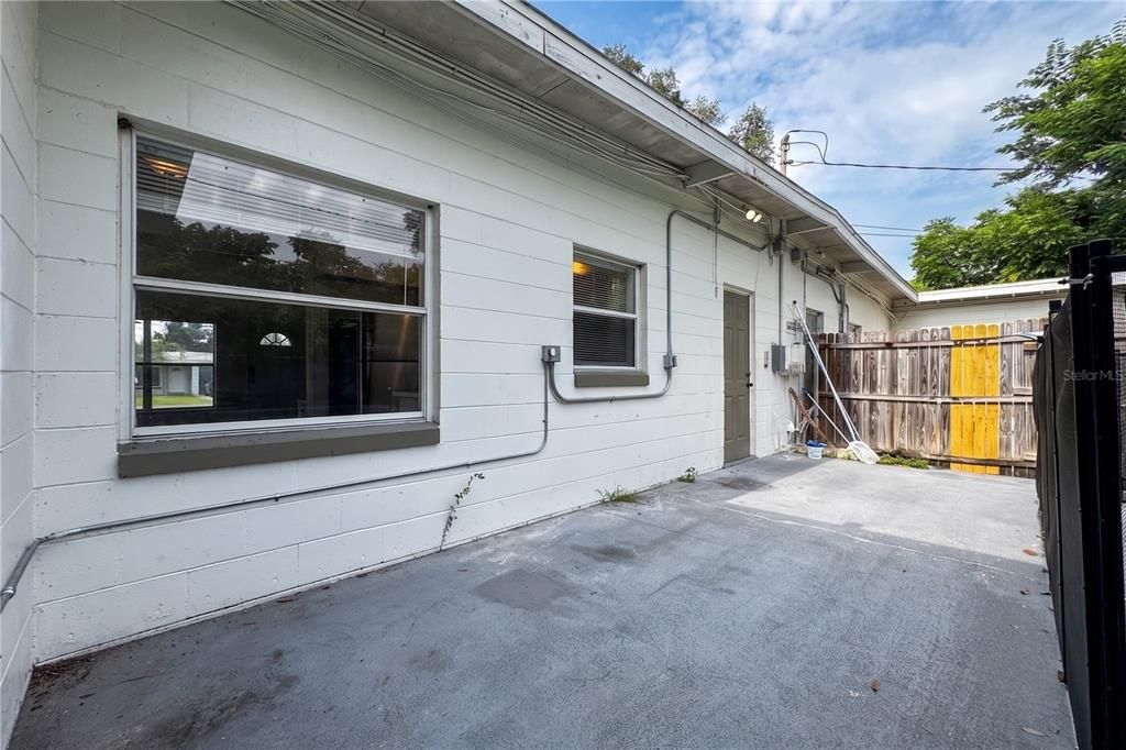 For Sale: $549,900 (6 beds, 0 baths, 2018 Square Feet)