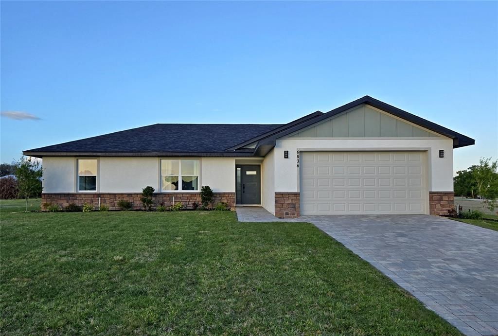 Recently Sold: $310,000 (3 beds, 2 baths, 1537 Square Feet)