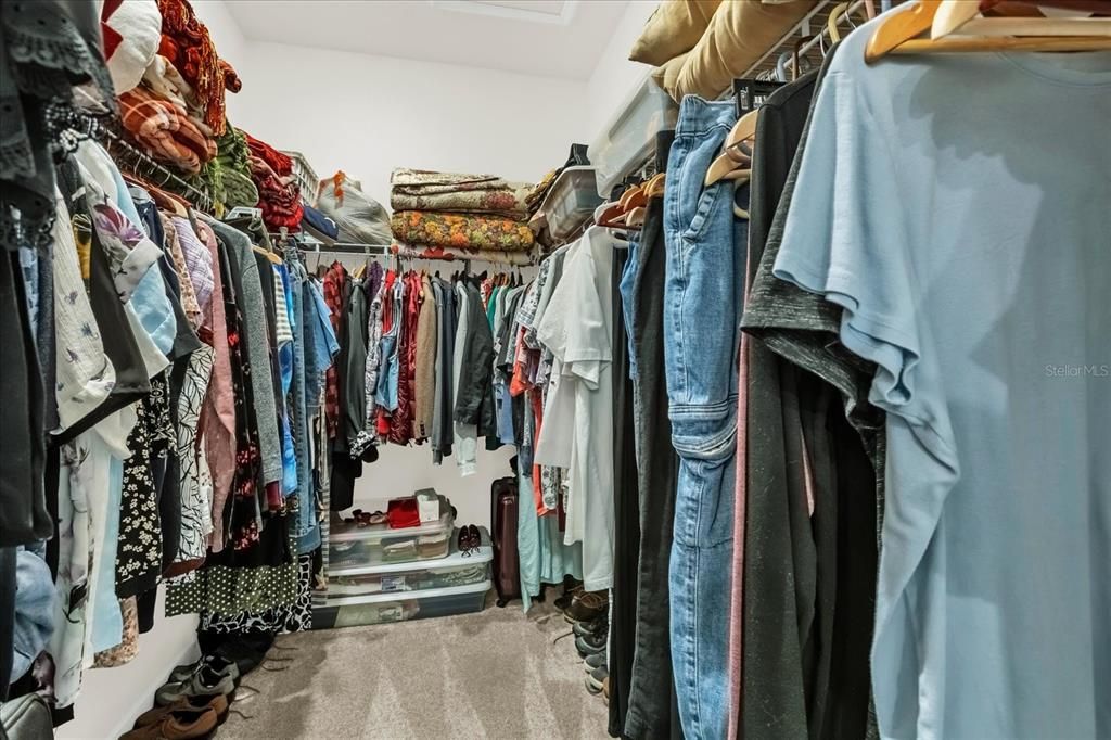 Под контрактом: $315,000 (4 спален, 2 ванн, 1850 Квадратных фут)