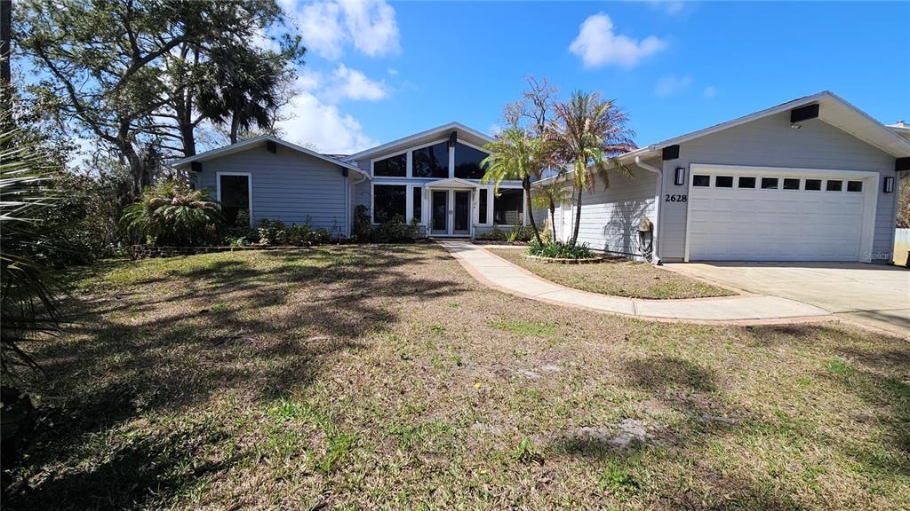 Activo con contrato: $1,299,900 (4 camas, 4 baños, 2130 Pies cuadrados)