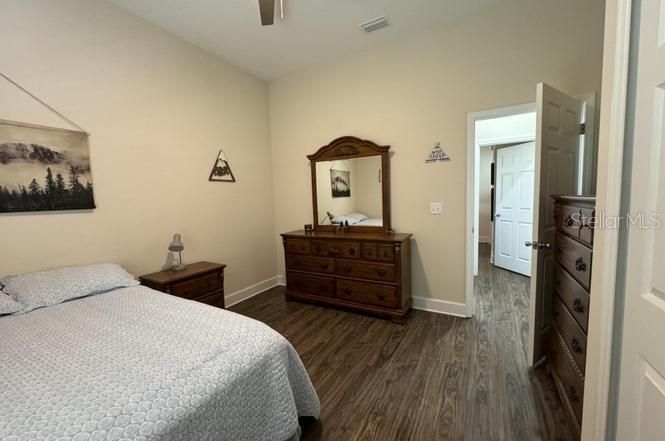 For Sale: $329,999 (3 beds, 2 baths, 1472 Square Feet)