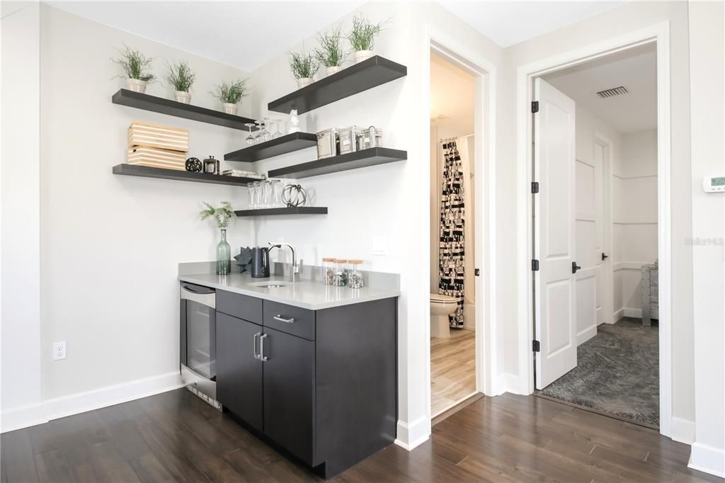 For Rent: $4,600 (4 beds, 4 baths, 3510 Square Feet)