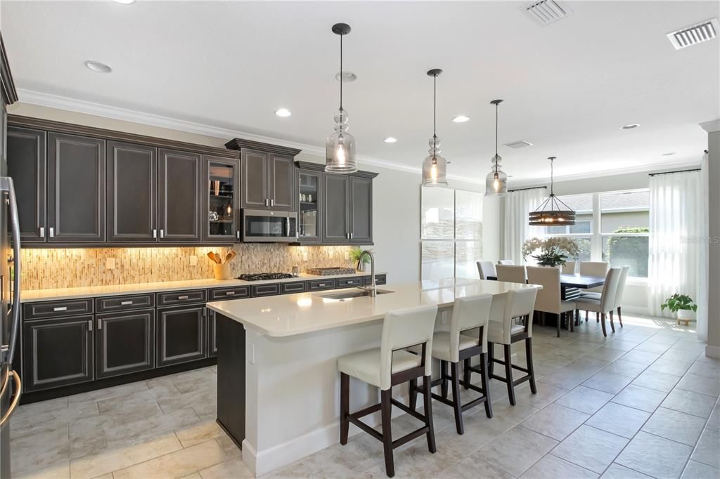 For Rent: $4,600 (4 beds, 4 baths, 3510 Square Feet)