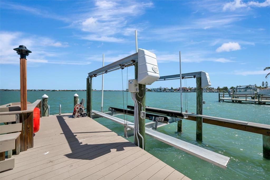 Active With Contract: $1,875,000 (4 beds, 3 baths, 2861 Square Feet)