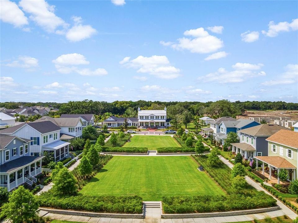 合同活跃: $949,000 (4 贝兹, 3 浴室, 2667 平方英尺)