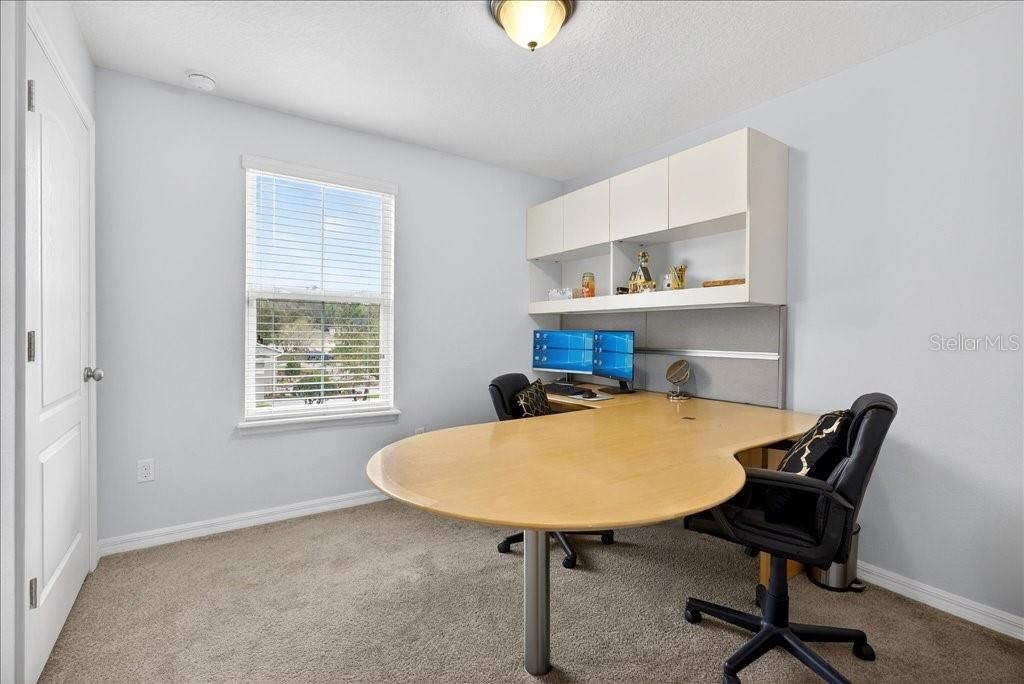 For Sale: $250,500 (3 beds, 2 baths, 1288 Square Feet)
