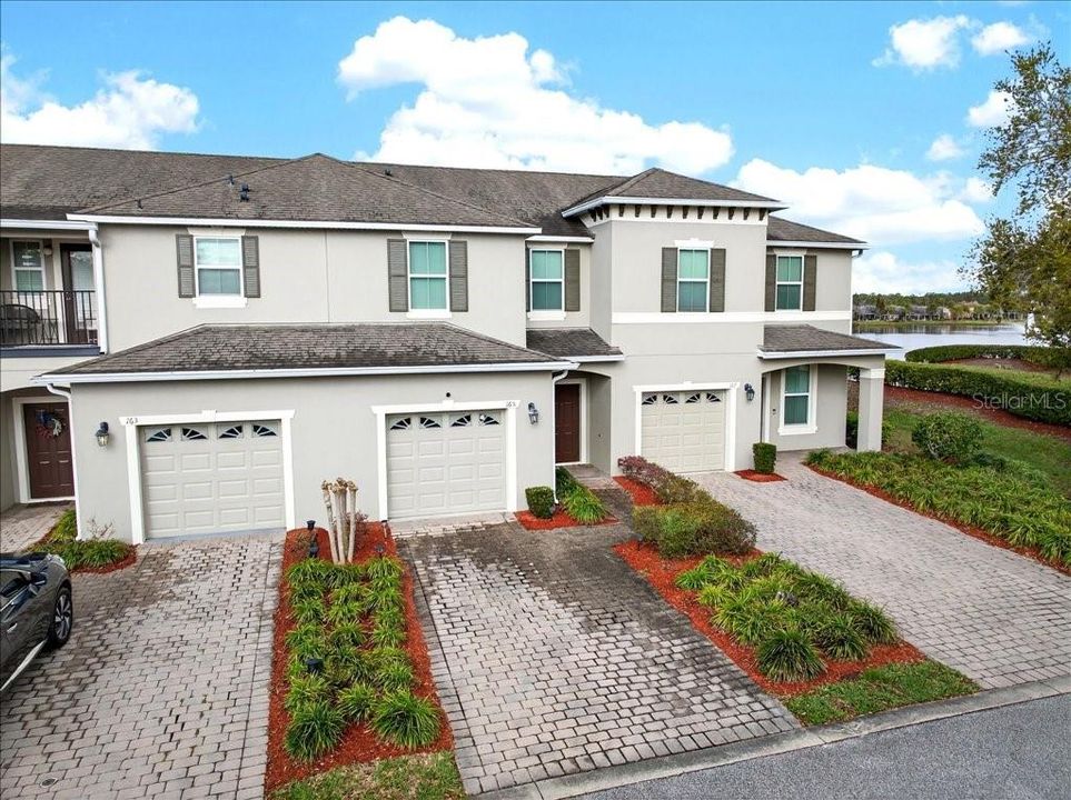 For Sale: $250,500 (3 beds, 2 baths, 1288 Square Feet)