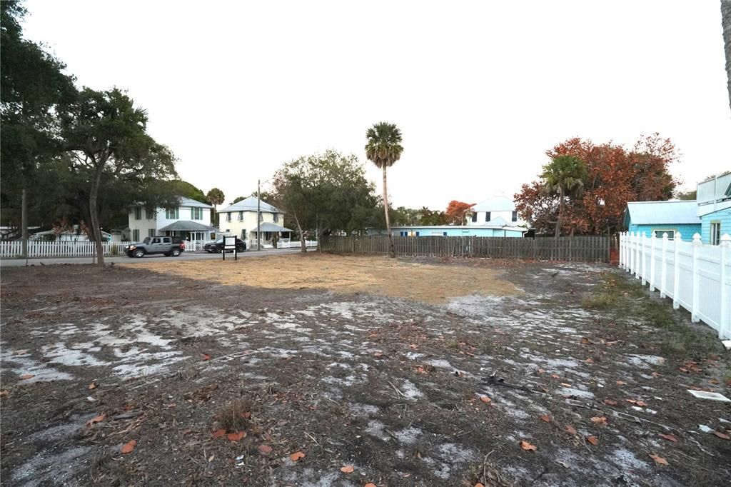 En Venta: $495,000 (0.20 acres)