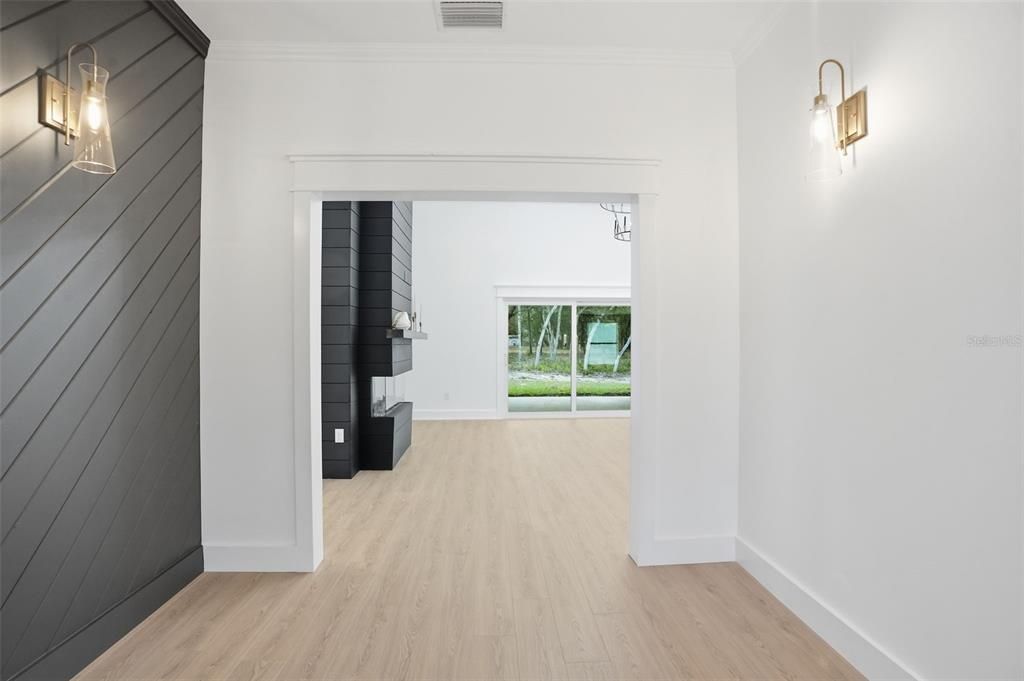 En Venta: $549,900 (3 camas, 2 baños, 2346 Pies cuadrados)
